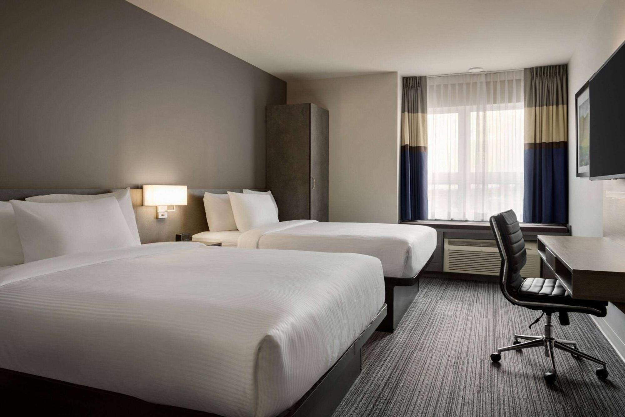 Microtel Inn & Suites By Wyndham Boisbriand Sainte-Thérèse-de-Blainville Exterior foto